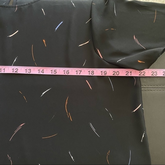 Apt 9 black short sleeve dressy blouse Size Large - Picture 9 of 11